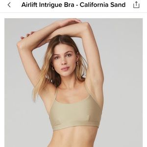 Women’s Alo Yoga. Airlift Intrigue Bra. Size XSmall. Color: California Sand